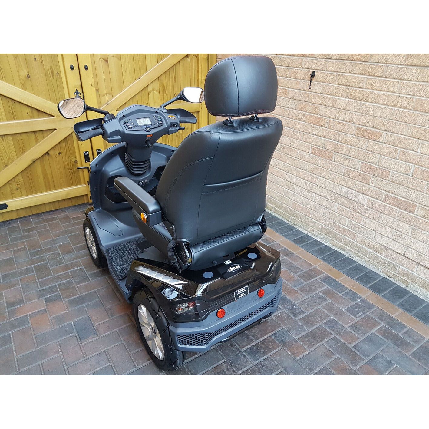 MOBILITY SCOOTER DRIVE ROYALE 4.ALL TERRAIN MOBILITY SCOOTER.WARRANTY.DELIVERY